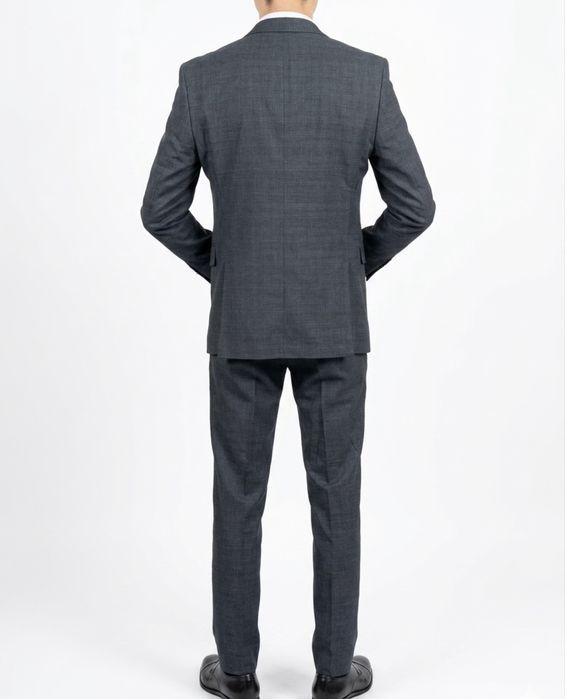 Мужской костюм размер 46