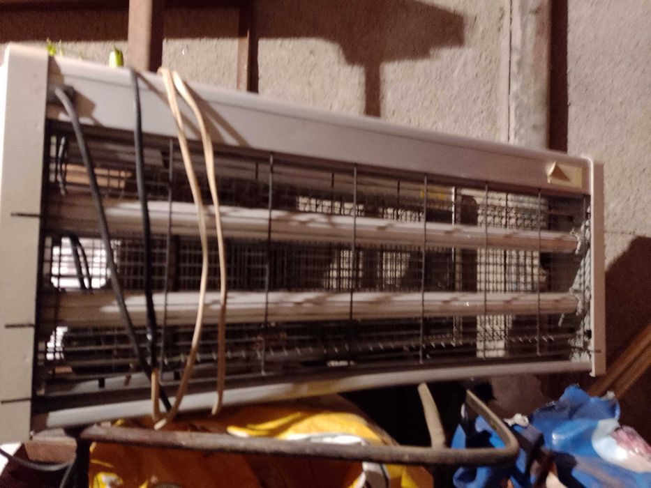 Aparat anti insecte zburătoare