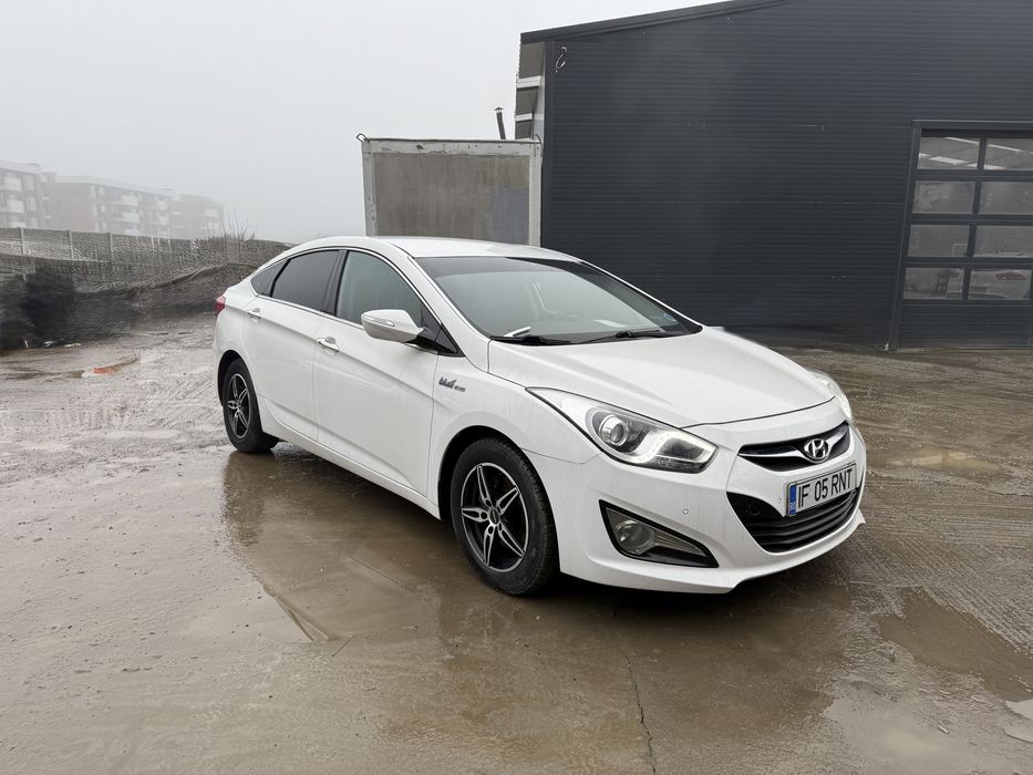 Hyundai i40.