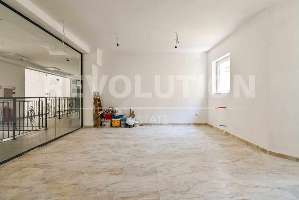 Продава се Магазин в София, Център - 35 кв.м за 5186 €/кв.м - Снимка #1