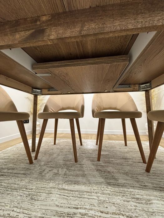 Продам стол цена 80000