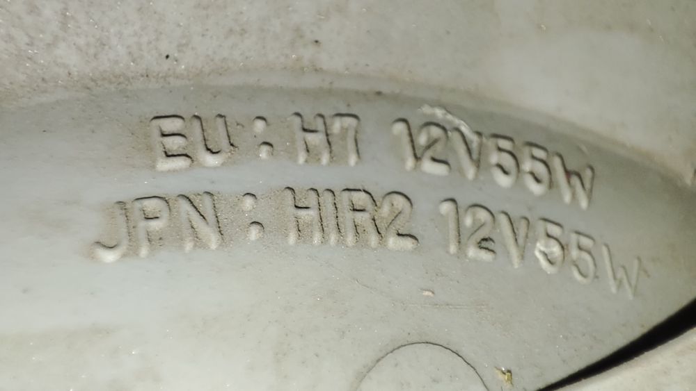 Продам фары на Toyota Camry 30