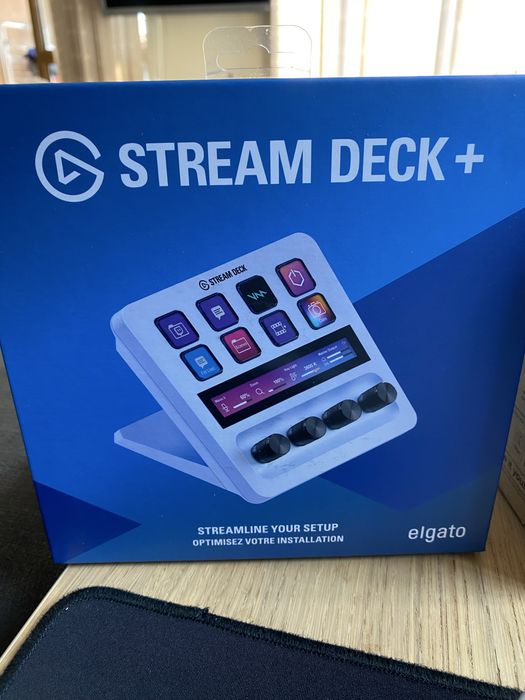 STREAM DECK + (White) + XLR Dock Bundle + Blue Dials Set