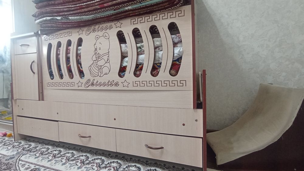 Детиски крават сродни сотилади