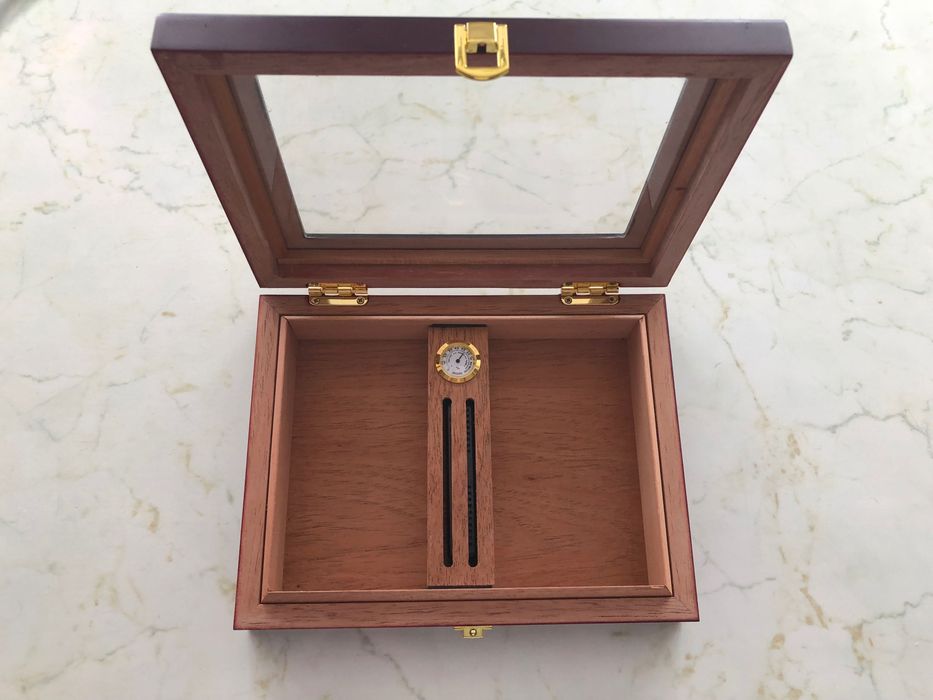 Чисто нов хумидор