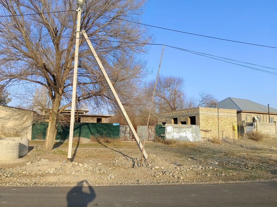 Продается не достроенный дом