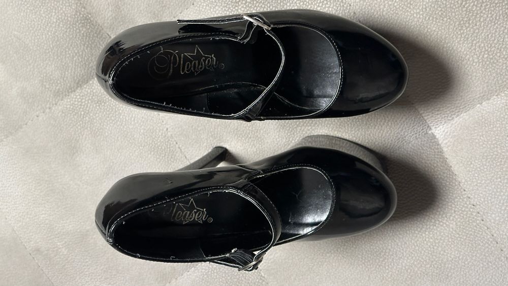 Стрипы PLEASER, р-р 37, черные, оригинал