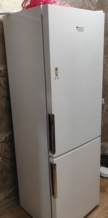 Холодильник Hotpoint Ariston б/у