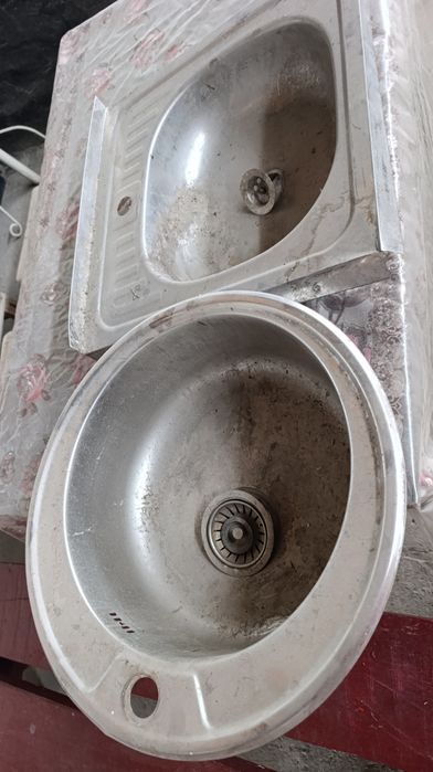 Раковины Железняк.  продам дешевле