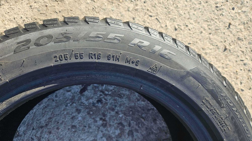 205/55 R16 • Iarna • Pirelli Sottozero 3 RSC 91H Runflat | 4 buc | Pret/buc