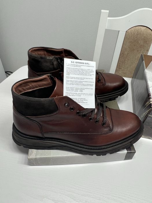 Ghete  piele 100 %Maro barbat marimea 44