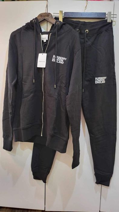 Burberry мъжки ккомплект анцуг