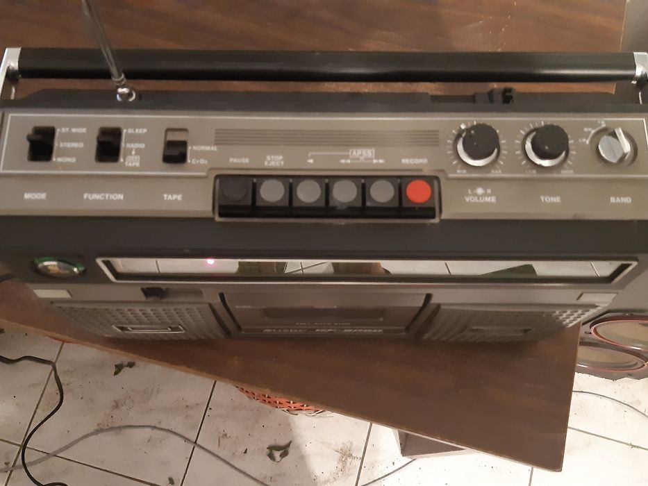 Sharp gf 8080H ретро радиокасетофон