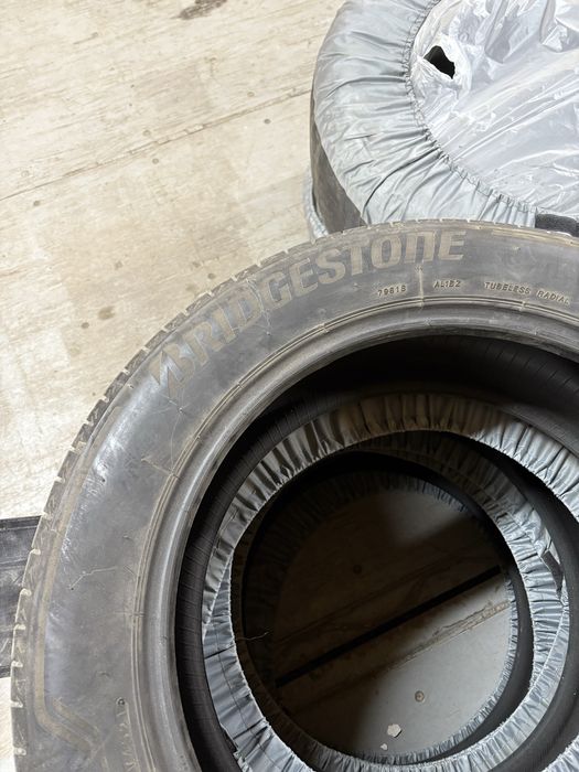 Шины Бриджстоун в отличном состояний