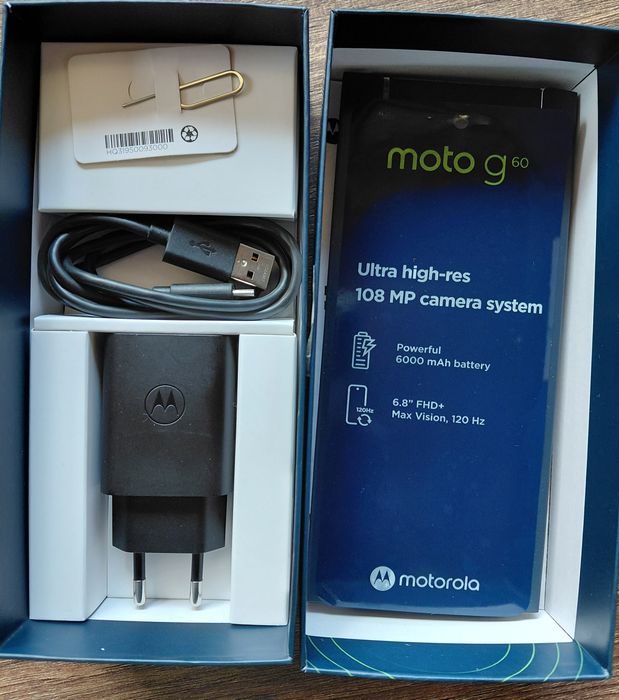 Смартфон  Moto G60