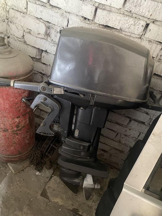 Продам лодочный мотор Нептун 23