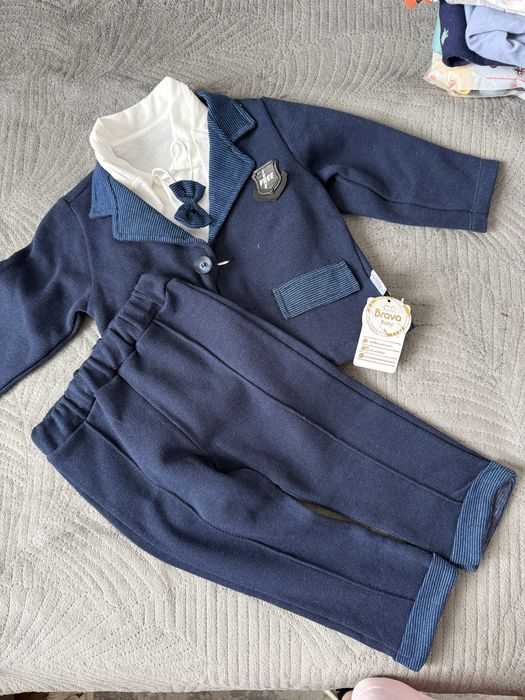 Продам новую детскую классическую и спортивную двойку