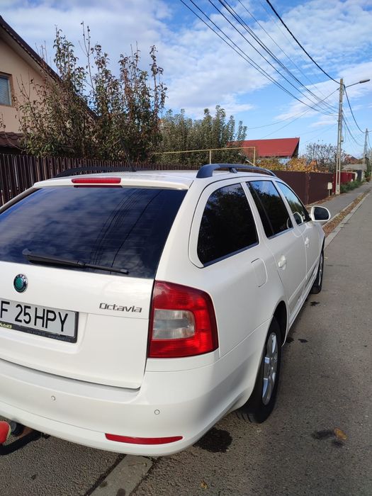 SKODA Octavia 2012 — imagine 3