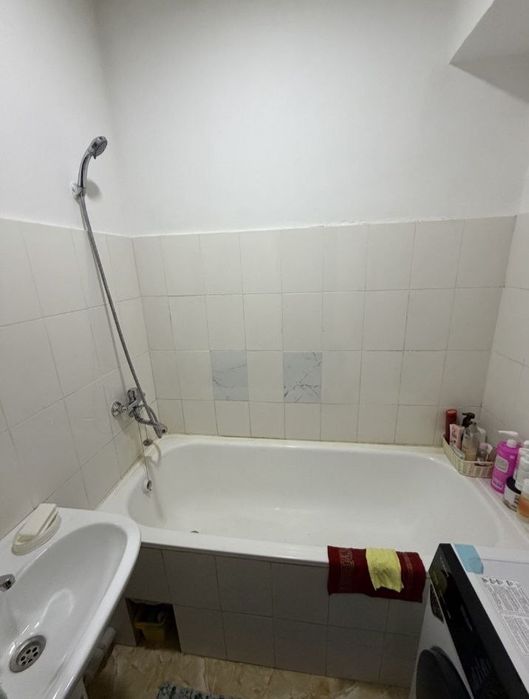 Сергели 5А 3 хона 3 этаж срочно сотилади