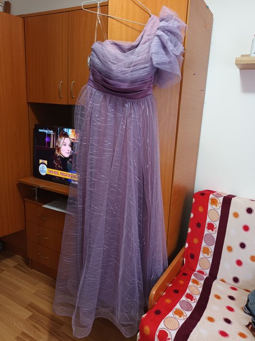 Vand rochie ocazie