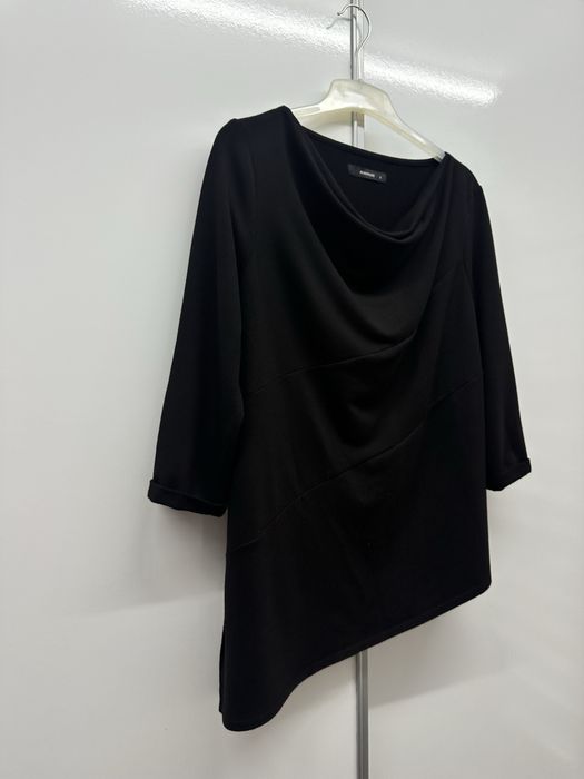 Bluza asimetrica Reserved neagra
