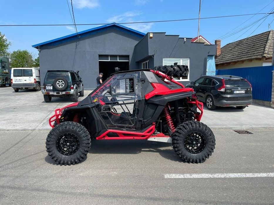 Vând polaris rzr pro xp 4x4 Reductor  mic mare buggy ssv utv offroad diferențial blocabil servo muzică cabină închisă incălzire ștergătoare  trolii