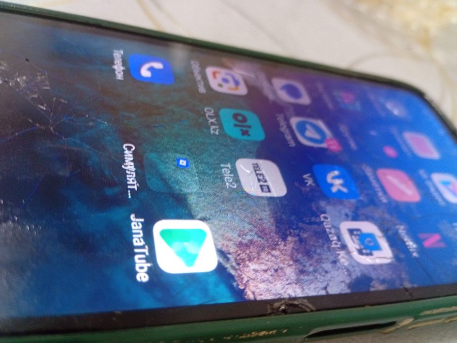 Redmi 9T не много тришна есть