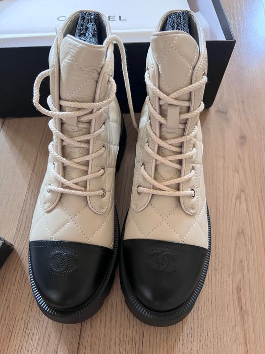 Ботуши бежови chanel