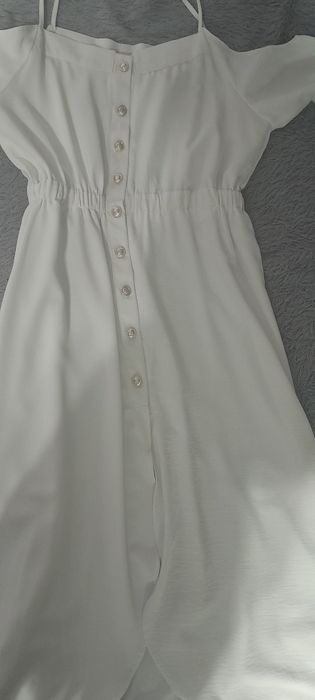 Отдам женские вещи