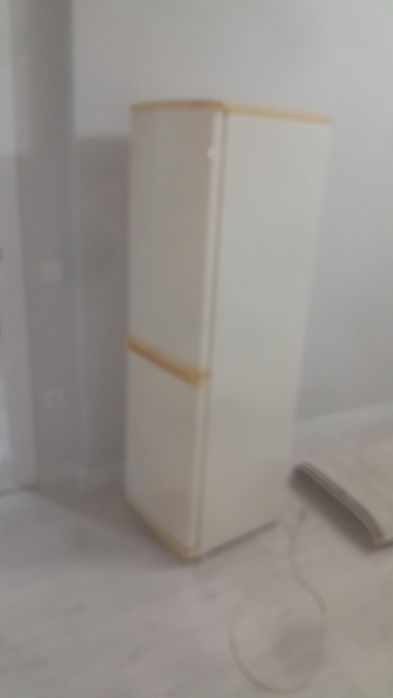 Холеделник продам