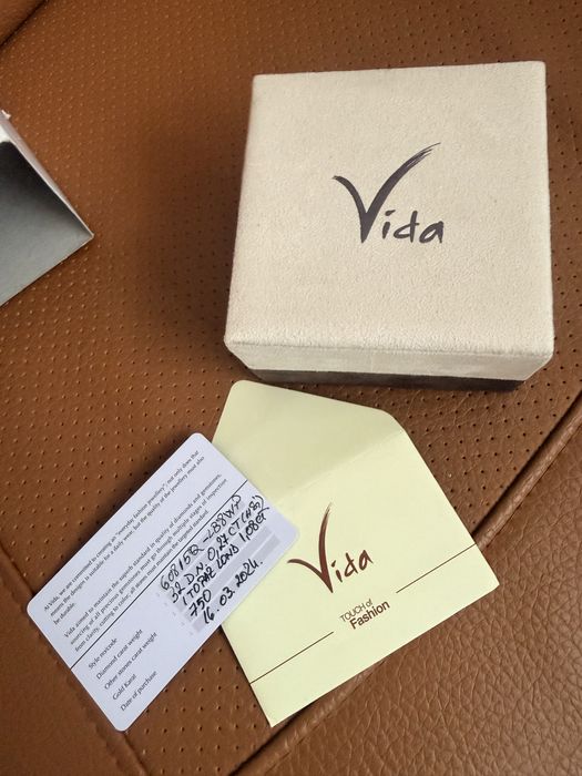 Inel aur alb 18k, London blue topaz, 32 diamante naturale si documente