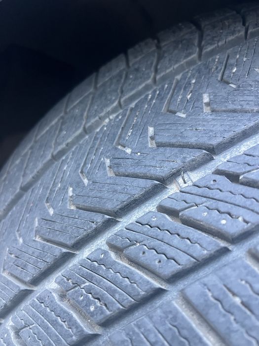 Зимни 265 35 20 Gripmax