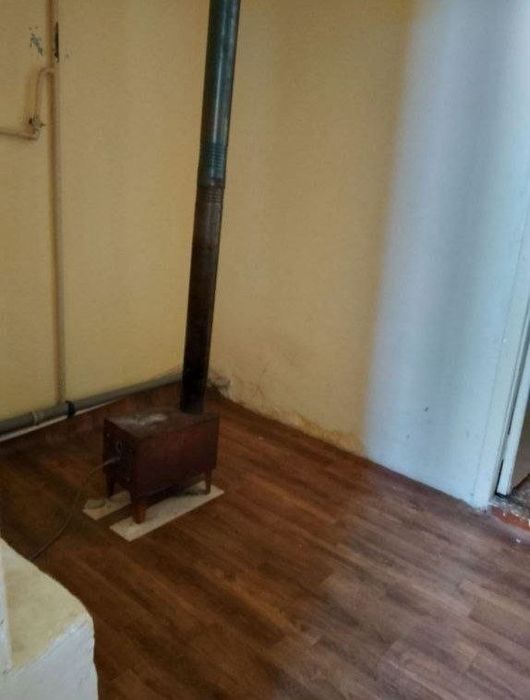 Guliston 3 mkr. 1 xonali uy sotiladi