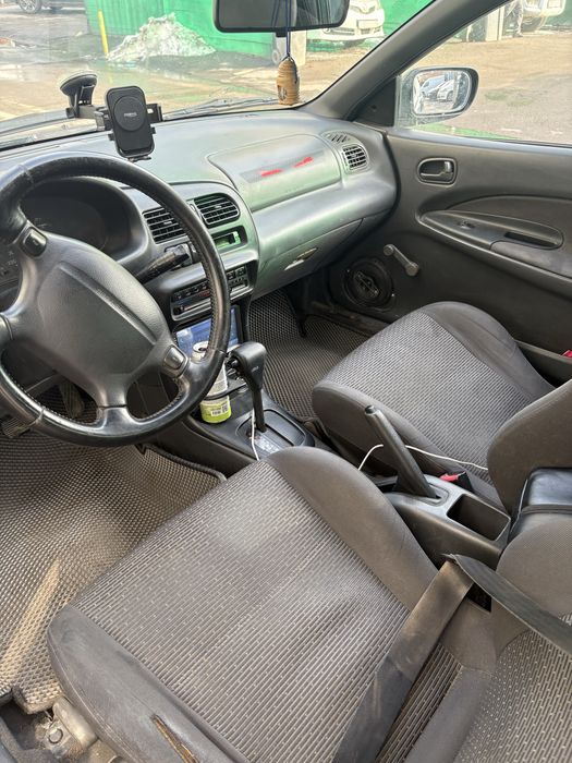 Продам мазда 323