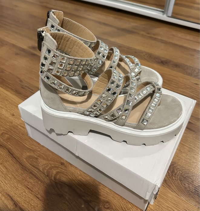 Sandale piele intoarsa