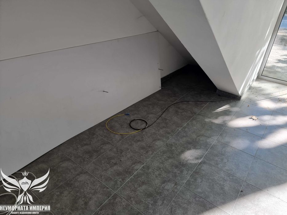 Дава се под наем Магазин в Асеновград - 37 кв.м за 262 € - Снимка #4