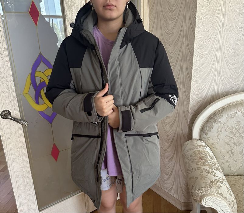 Продаем куртку The north face в М размере