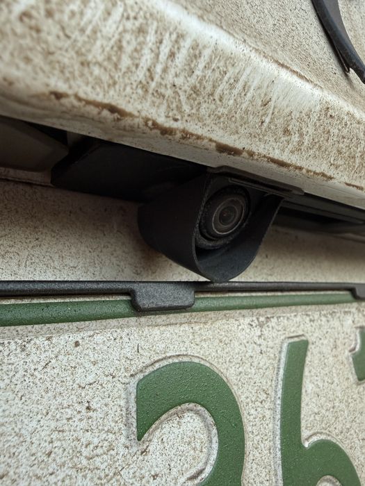 Качулка предпазител за задна камера на тесла /Teala