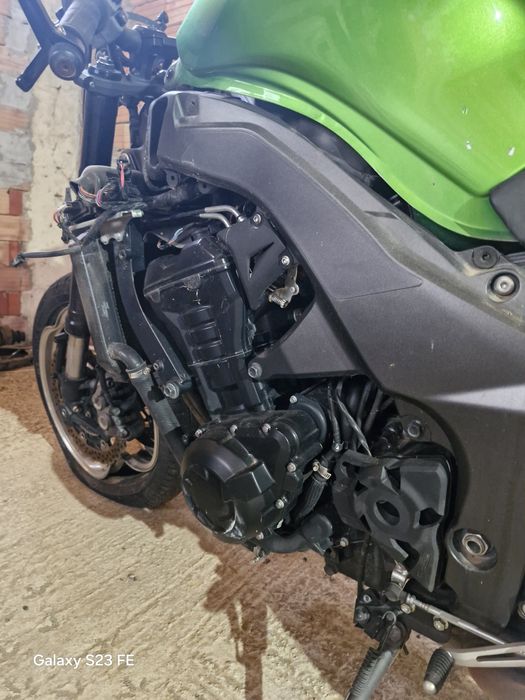Kawasaki z1000 2011г. На части!!!