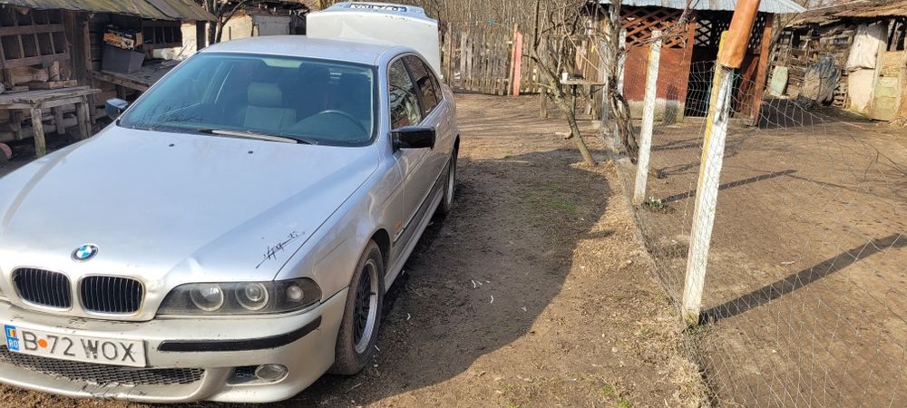 BMW e39 525 mai multe detalii la nr de telefon
