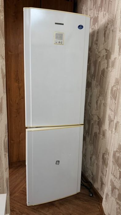 Продам холодильник