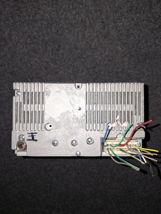 Заводская магнитола Spark