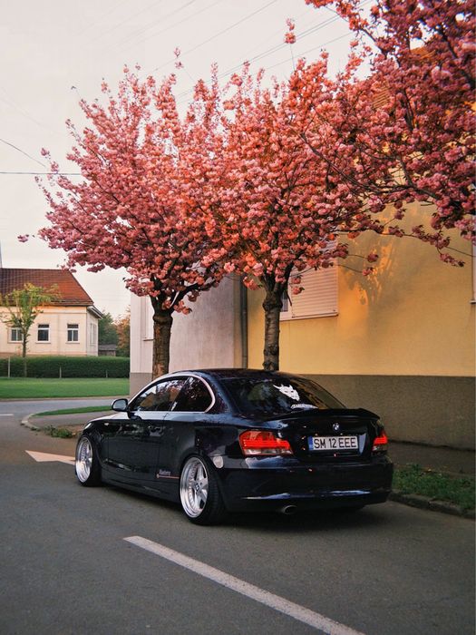 BMW SERIA 1 120D E82