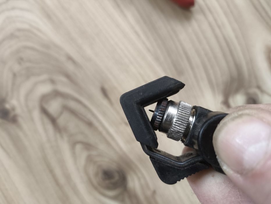 Инструменти за електротехници