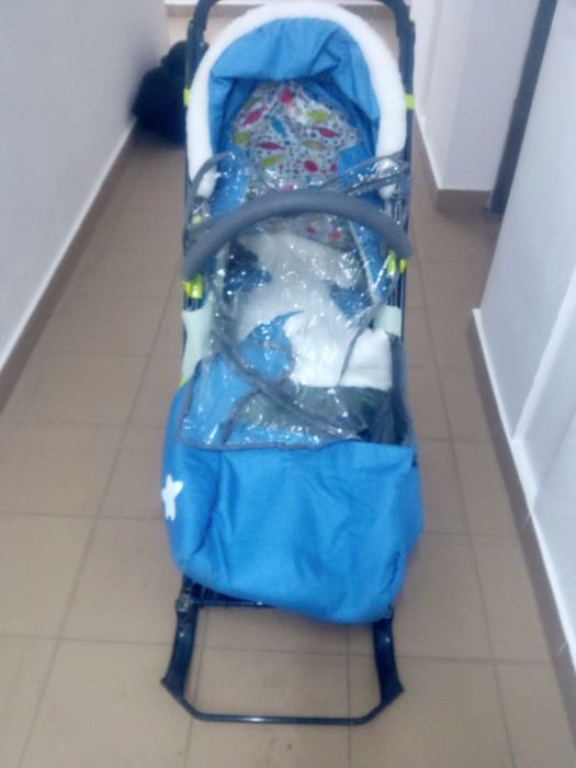 Продам санки почти новые