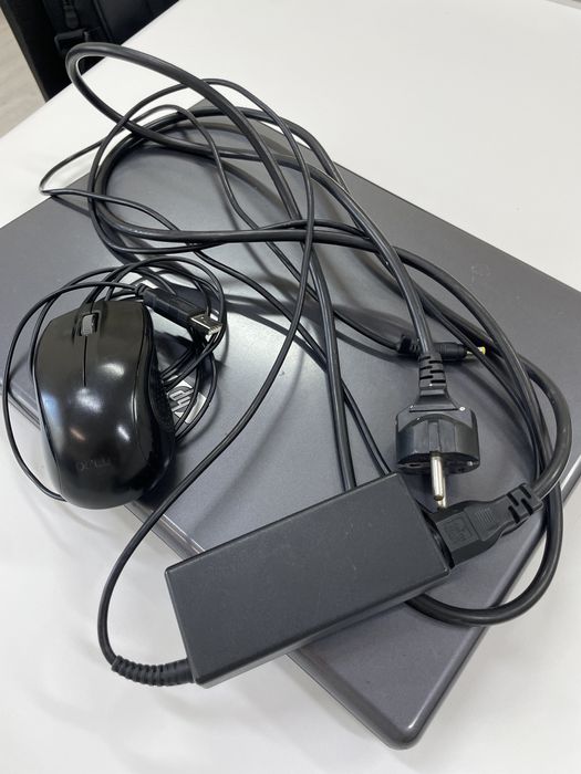 Ноутбук HP 550 продаётся