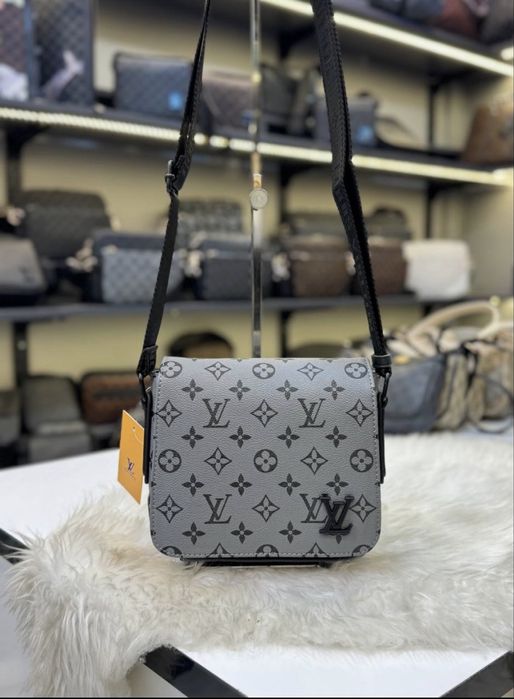 Мъжка чанта / Louis Vuitton