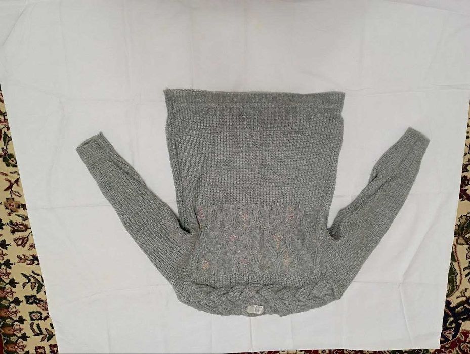 Продаются  женские свитера  100% шерсть