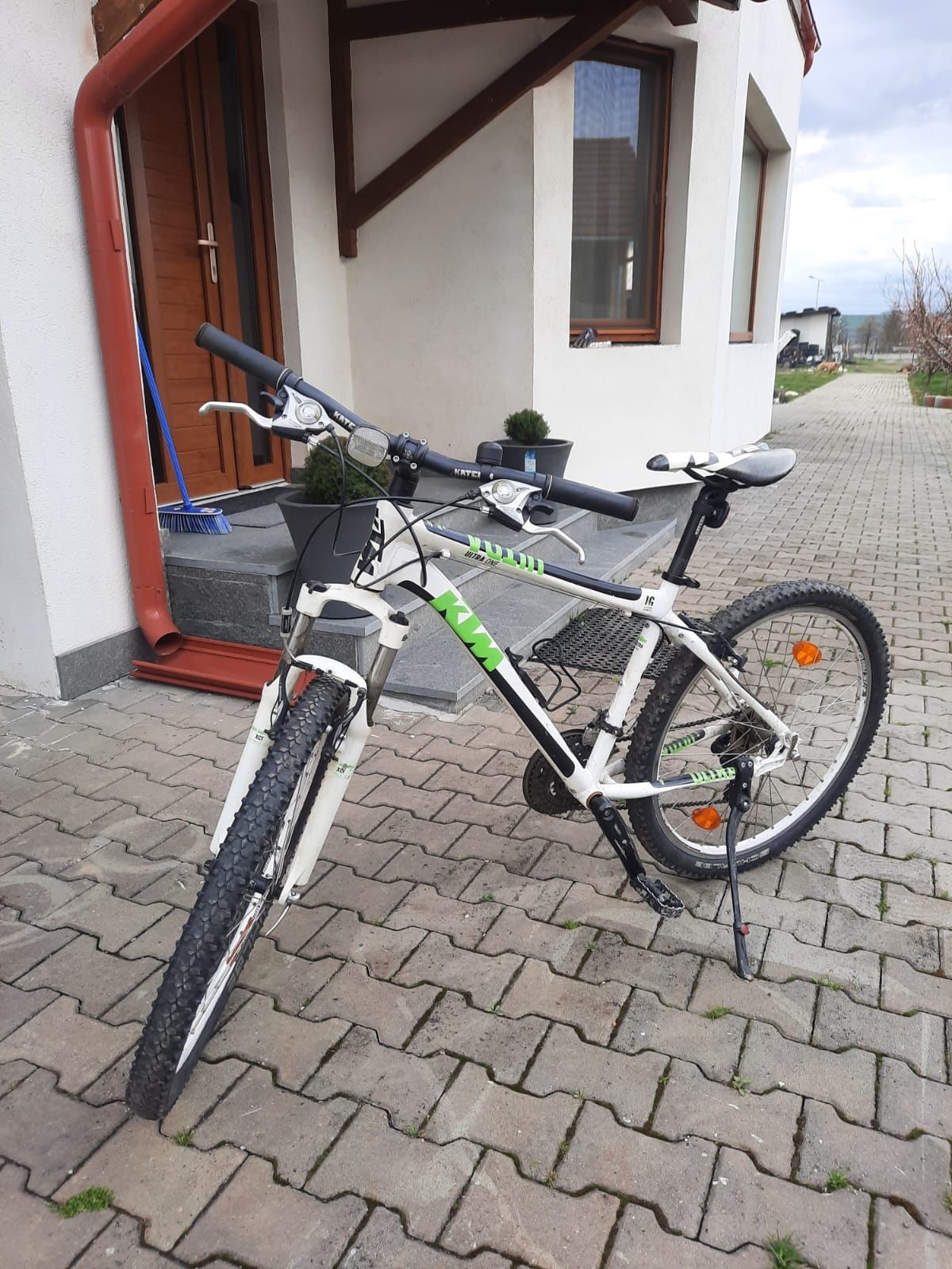 Bicicleta KTM roti de 26 Cuzdrioara OLX.ro