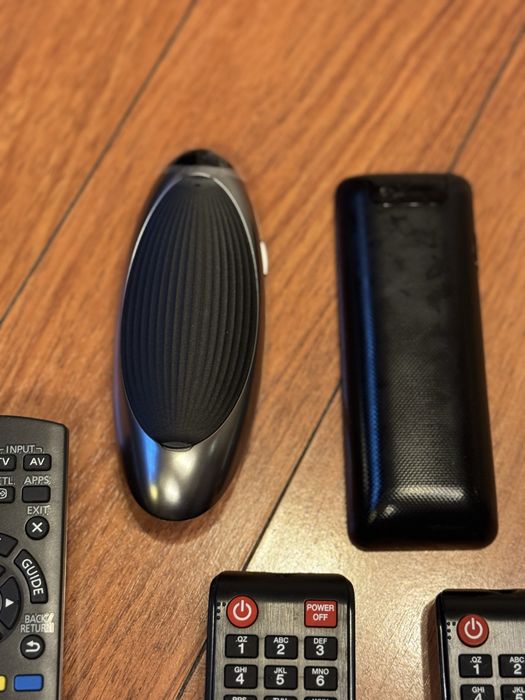 Vand telecomenzi originale samsung si panasonic